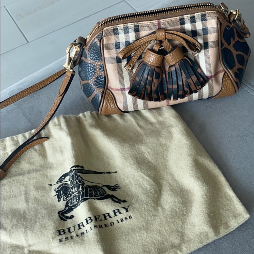 Limited edition Burberry clutch!